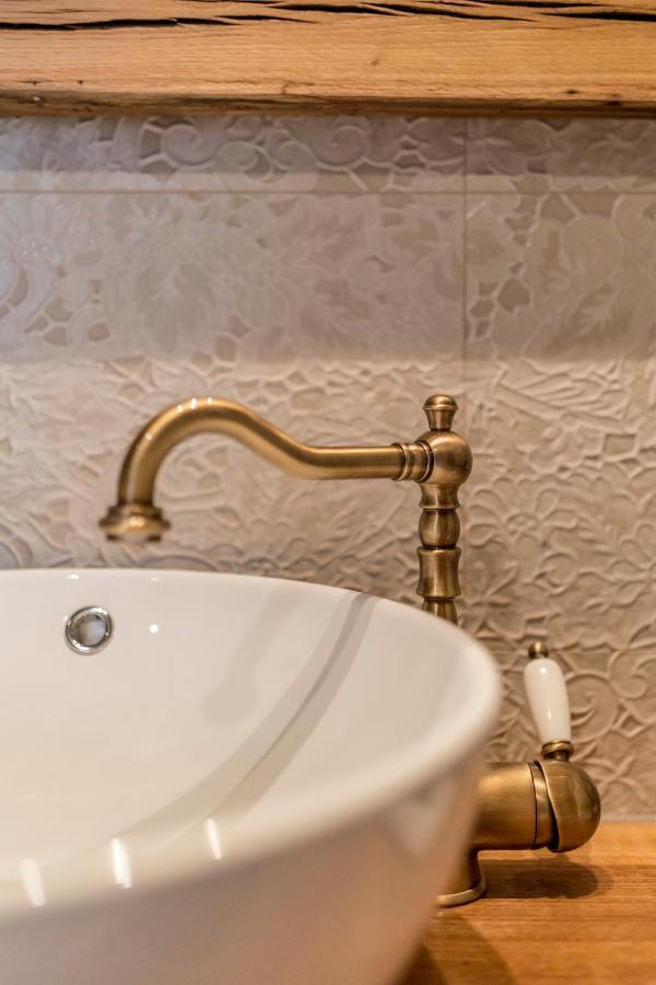Villa Grey Stone Gata ภายนอก รูปภาพ