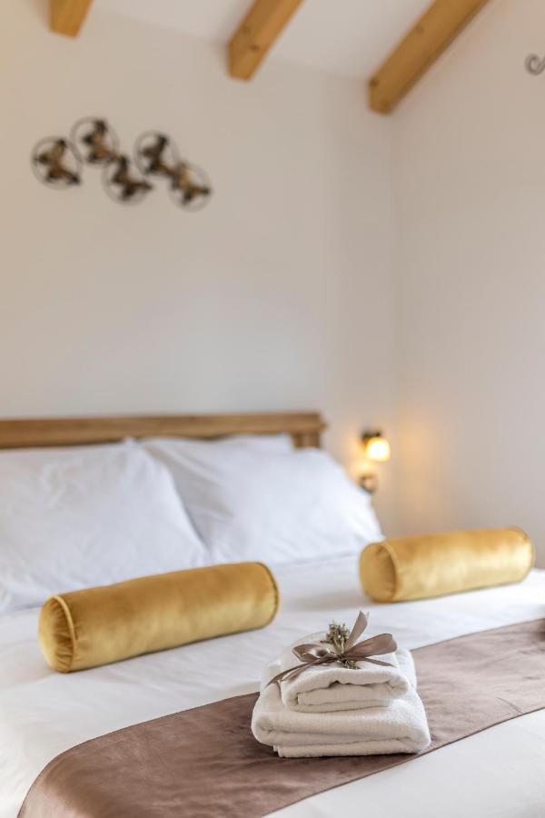 Villa Grey Stone Gata ภายนอก รูปภาพ