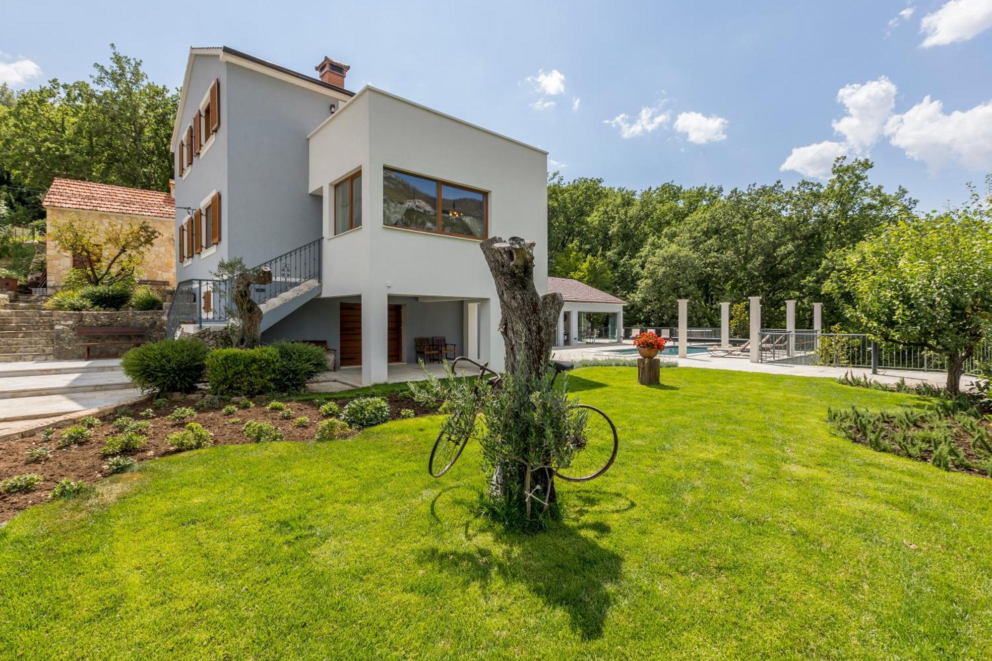 Villa Grey Stone Gata ภายนอก รูปภาพ
